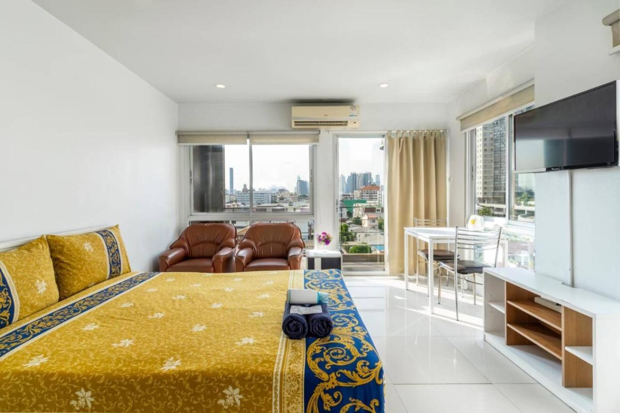 Right Place Sathorn Бангкок Экстерьер фото